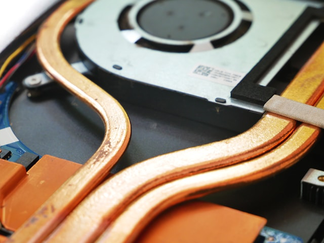 laptop cooling pipes